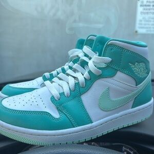 Teal Nike Air Jordan 1 Mid